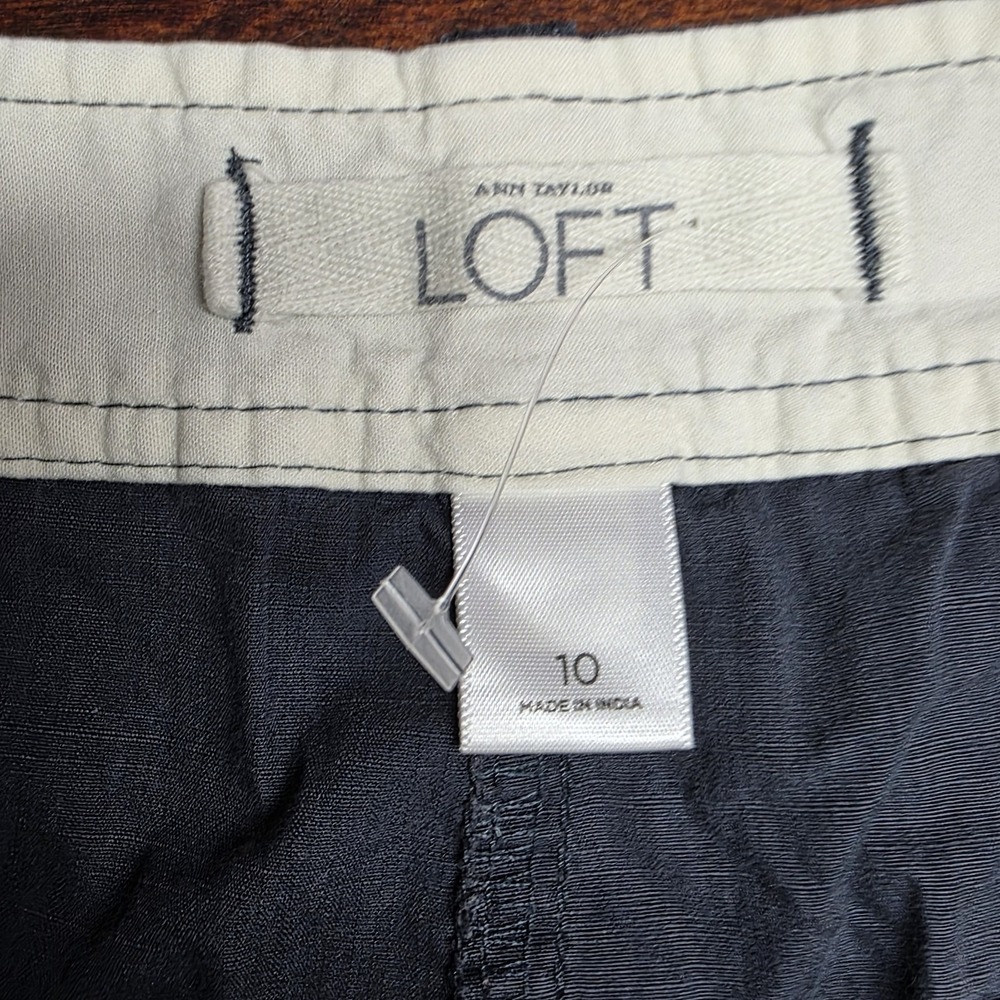 Ann Taylor Loft Navy Blue Cargo Capri Pants Size 10 Capris Pockets Drawstring - Picture 8 of 8
